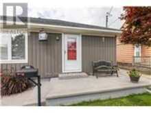 625 TATE AVENUE | Hamilton Ontario | Slide Image Two