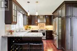 35 ASHLAND CRESCENT | Markham Ontario | Slide Image Eleven