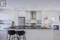 51 CREDIT LANE | Richmond Hill Ontario | Slide Image Nineteen
