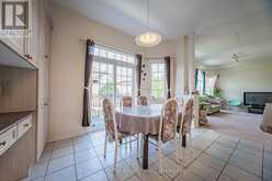 8 BRIAR PATH LANE | Markham Ontario | Slide Image Thirteen