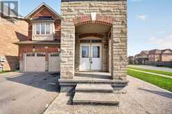 43 KILKARRIN ROAD W | Brampton Ontario | Slide Image Four
