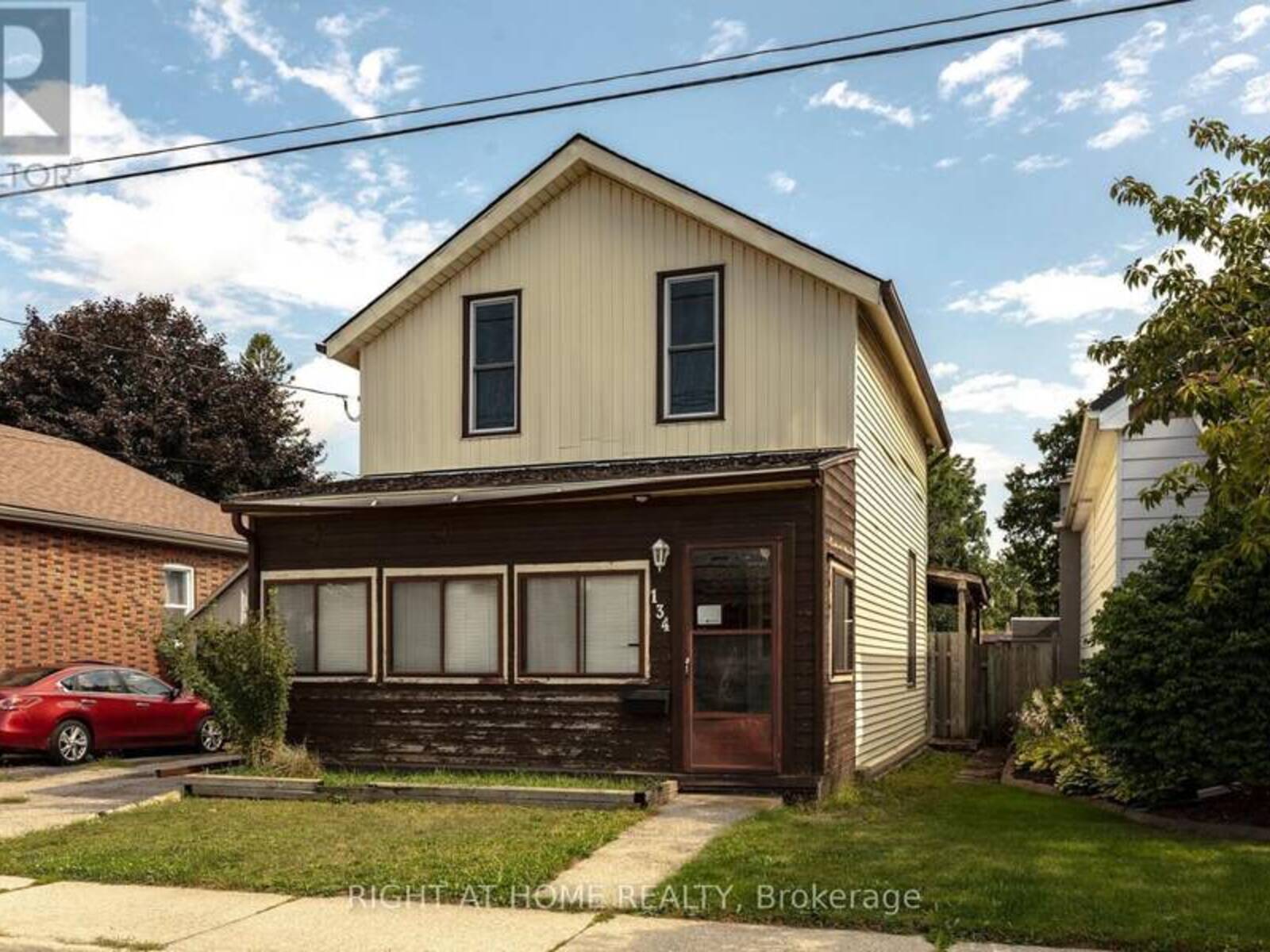 134 CATHARINE AVENUE, Brantford, Ontario N3T 1Y4