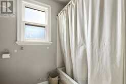 134 CATHARINE AVENUE | Brantford Ontario | Slide Image Nineteen