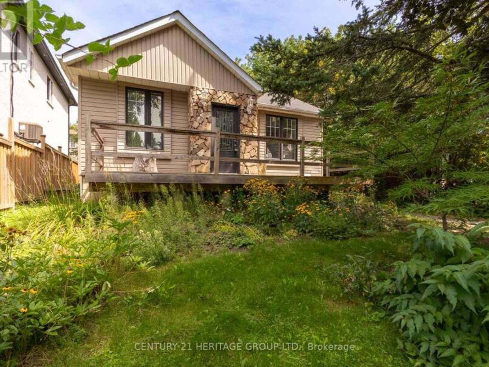 97 ZAPH AVENUE, Toronto, Ontario M1C 1M9