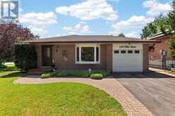128 OLIVE STREET | East Gwillimbury Ontario | Slide Image One
