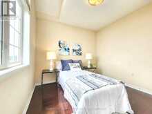 51 YALE LANE | Markham Ontario | Slide Image Thirty