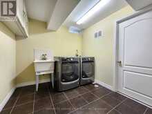 51 YALE LANE | Markham Ontario | Slide Image Thirty-six
