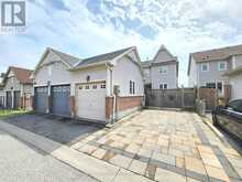 51 YALE LANE | Markham Ontario | Slide Image Three