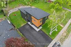 168 BERCZY STREET | Barrie Ontario | Slide Image Four