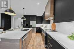 168 BERCZY STREET | Barrie Ontario | Slide Image Eight