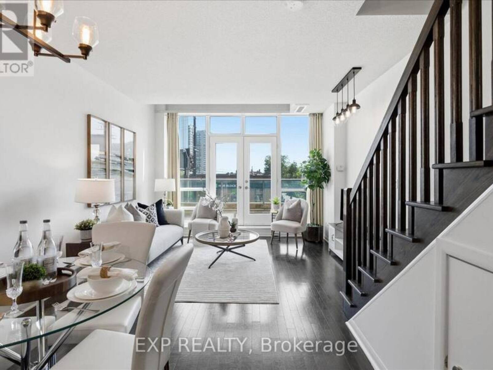 221 - 3391 BLOOR STREET W, Toronto, Ontario M8X 1G3