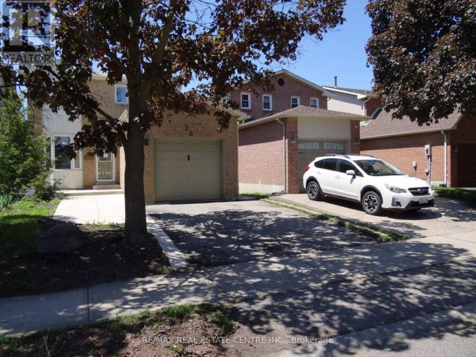 28 RAWLING CRESCENT, Brampton, Ontario L6Z 1N8