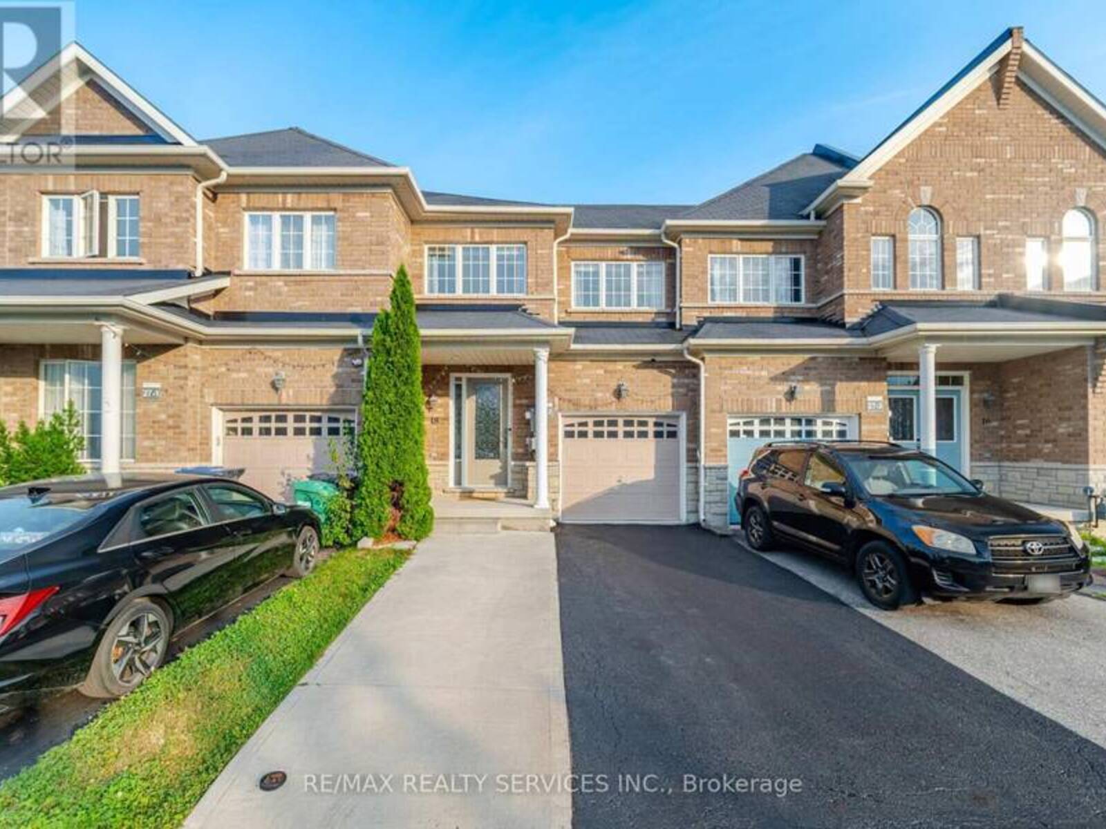 18 SEEDLAND CRESCENT, Brampton, Ontario L6R 0Z5