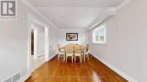 20 DOON CRESCENT | Georgina Ontario | Slide Image Thirteen
