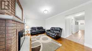 20 DOON CRESCENT | Georgina Ontario | Slide Image Eighteen