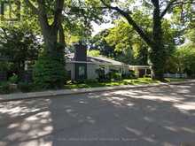 344 MAPLE AVENUE | Oakville Ontario | Slide Image Four