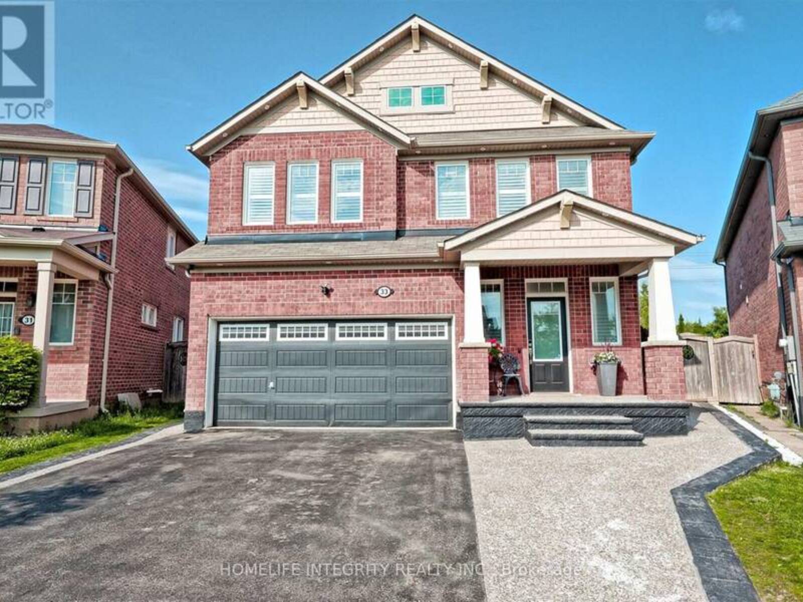 33 KLEMSCOTT ROAD, Brampton, Ontario L7A 0P5