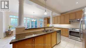 2258 ROCHESTER CIRCLE | Oakville Ontario | Slide Image Eight