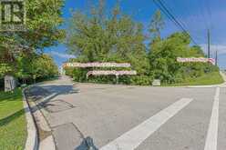 211 - 900 BOGART MILL TRAIL | Newmarket Ontario | Slide Image Forty-three