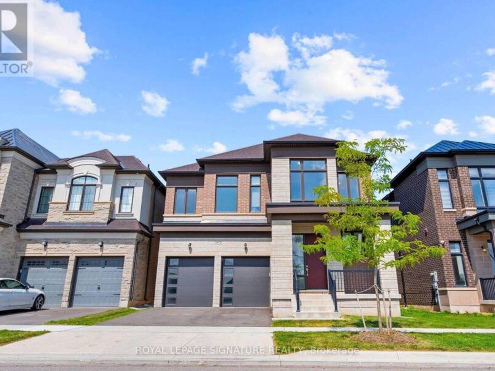 2415 SAW WHET BOULEVARD, Oakville, Ontario L6M 5L5