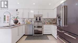 30 SCHOONER DRIVE | Brampton Ontario | Slide Image Fifteen