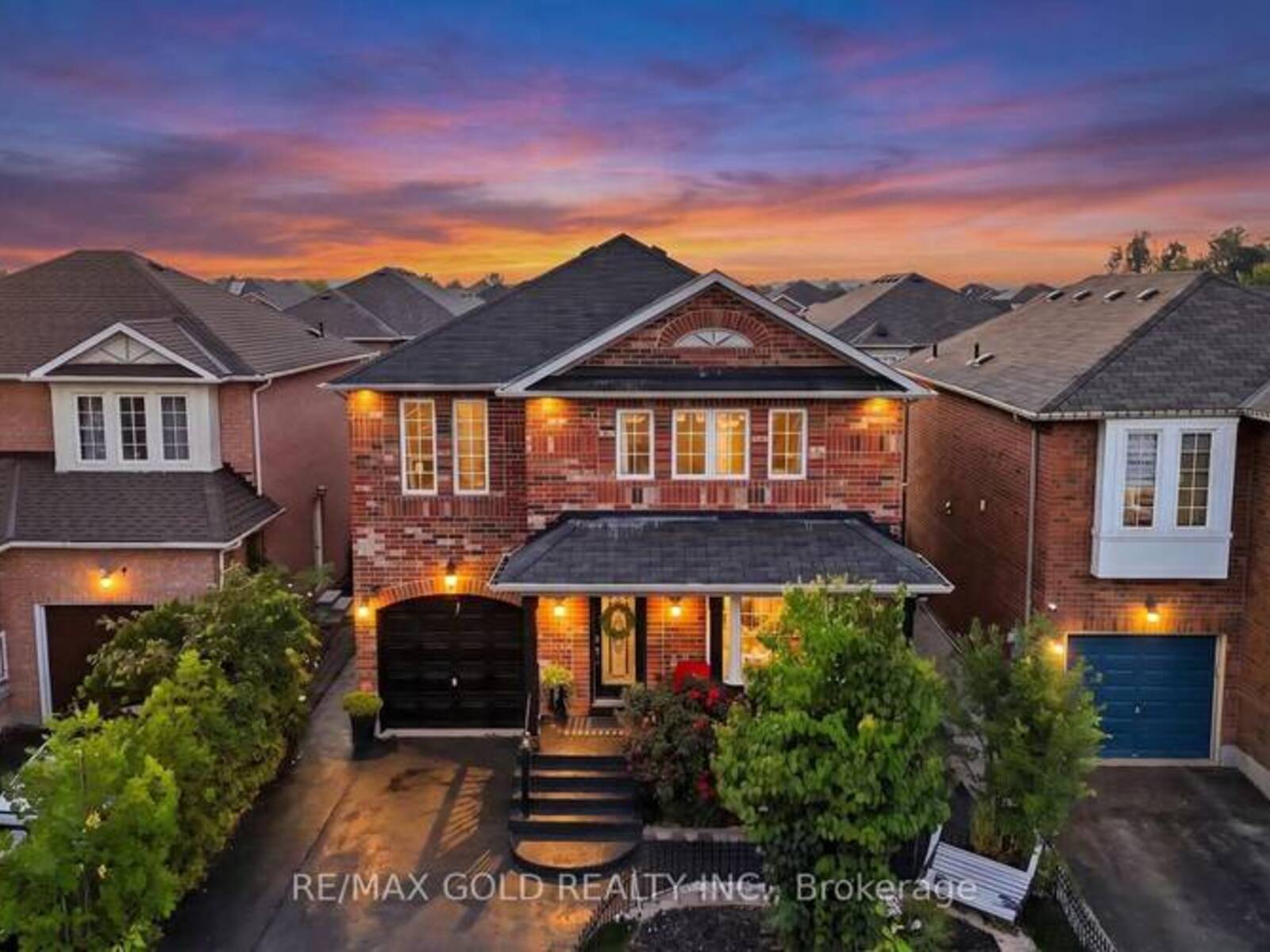 30 SCHOONER DRIVE, Brampton, Ontario L7A 3H3