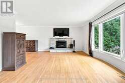 123 DOROTHEA DRIVE | Ottawa Ontario | Slide Image Five