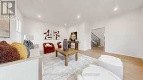 26 LANDMARK COURT | Markham Ontario | Slide Image Seven