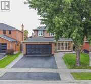 303 HICKORY CIRCLE | Oakville Ontario | Slide Image Two