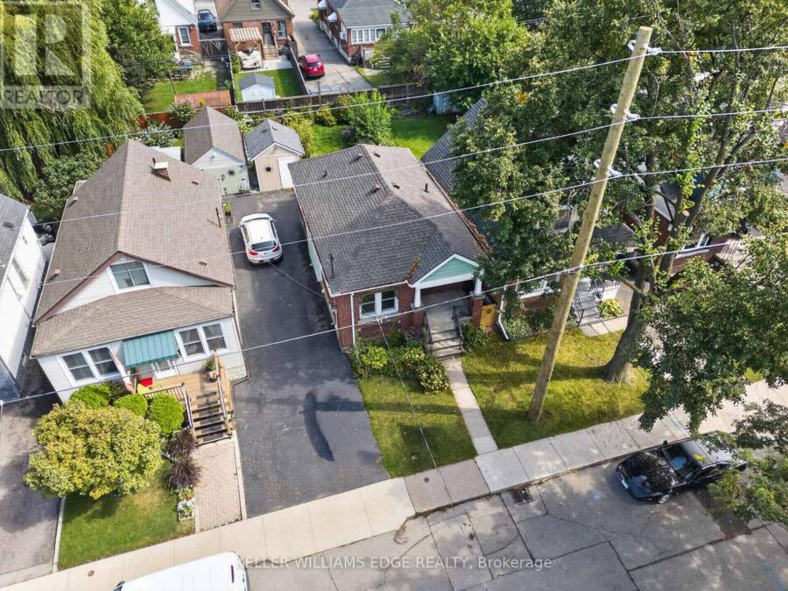 30 BARONS AVENUE N, Hamilton, Ontario L8H 5A2