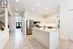 27 THOROUGHBRED BOULEVARD | Hamilton Ontario | Slide Image Ten