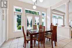 27 THOROUGHBRED BOULEVARD | Hamilton Ontario | Slide Image Sixteen