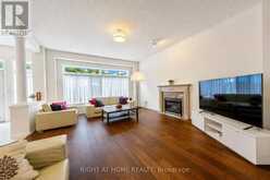 27 THOROUGHBRED BOULEVARD | Hamilton Ontario | Slide Image Eighteen