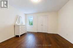 27 THOROUGHBRED BOULEVARD | Hamilton Ontario | Slide Image Thirty-one