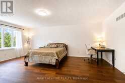 27 THOROUGHBRED BOULEVARD | Hamilton Ontario | Slide Image Thirty-three