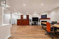 27 THOROUGHBRED BOULEVARD | Hamilton Ontario | Slide Image Forty-six