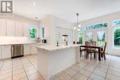 27 THOROUGHBRED BOULEVARD | Hamilton Ontario | Slide Image Eight