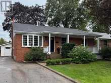 432 PALISER CRESCENT N | Richmond Hill Ontario | Slide Image Two