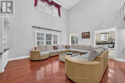6 DOLBY CRESCENT | Ajax Ontario | Slide Image Eight