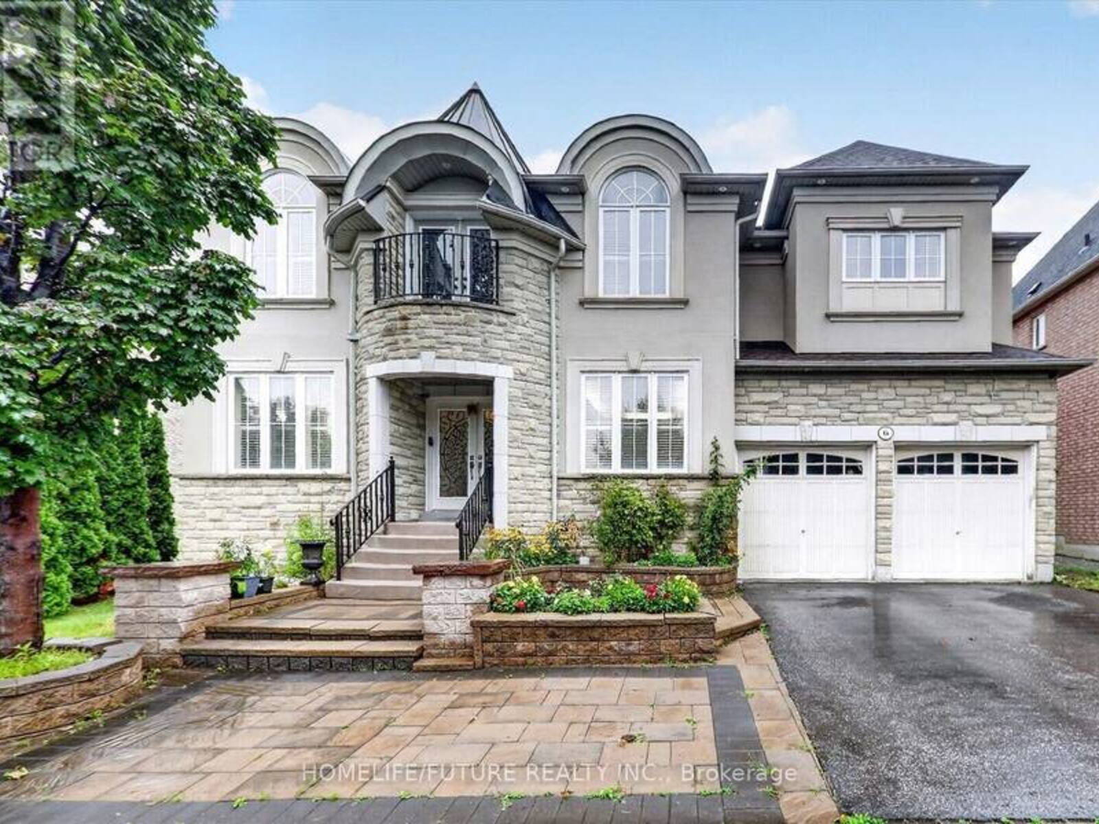 6 DOLBY CRESCENT, Ajax, Ontario L1Z 0E1
