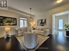 50 MEADOW VISTA CRESCENT | East Gwillimbury Ontario | Slide Image Eleven