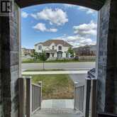 50 MEADOW VISTA CRESCENT | East Gwillimbury Ontario | Slide Image Three
