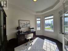 50 MEADOW VISTA CRESCENT | East Gwillimbury Ontario | Slide Image Six