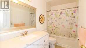 70 KINZIE LANE | Barrie Ontario | Slide Image Eighteen
