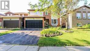 70 KINZIE LANE | Barrie Ontario | Slide Image One