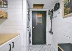 27 NIDA DRIVE | Tiny Ontario | Slide Image Nineteen