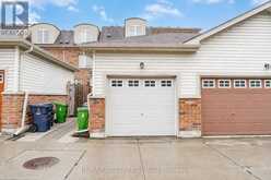 221 ISAAC DEVINS BOULEVARD | Toronto Ontario | Slide Image Twelve