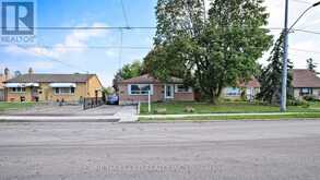 3352 ETUDE DRIVE | Mississauga Ontario | Slide Image Six