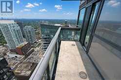 3708 - 39 ROEHAMPTON AVENUE | Toronto Ontario | Slide Image Thirty