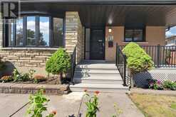 382 FAIRLAWN STREET | Oshawa Ontario | Slide Image Four